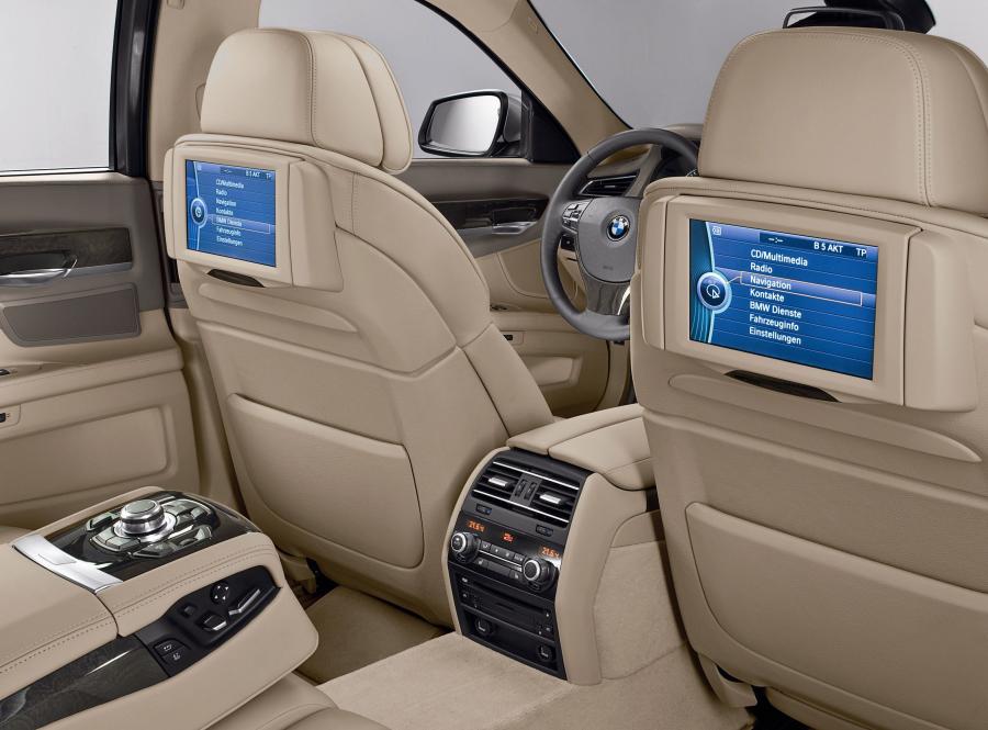  BMW 7-Series 2008 года  (фото 13 из 77)